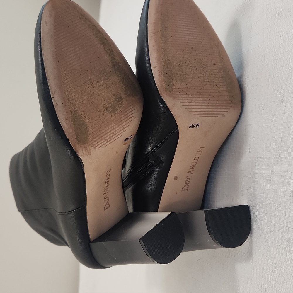 Enzo Angiolini Hadie Black Booties With Frosted Lucite Heels. Size 9 - Picture 11 of 12